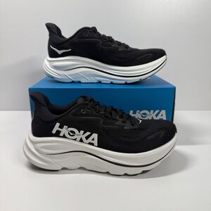 NIB • Hoka Womens Clifton 10 Running Shoes Size: 6